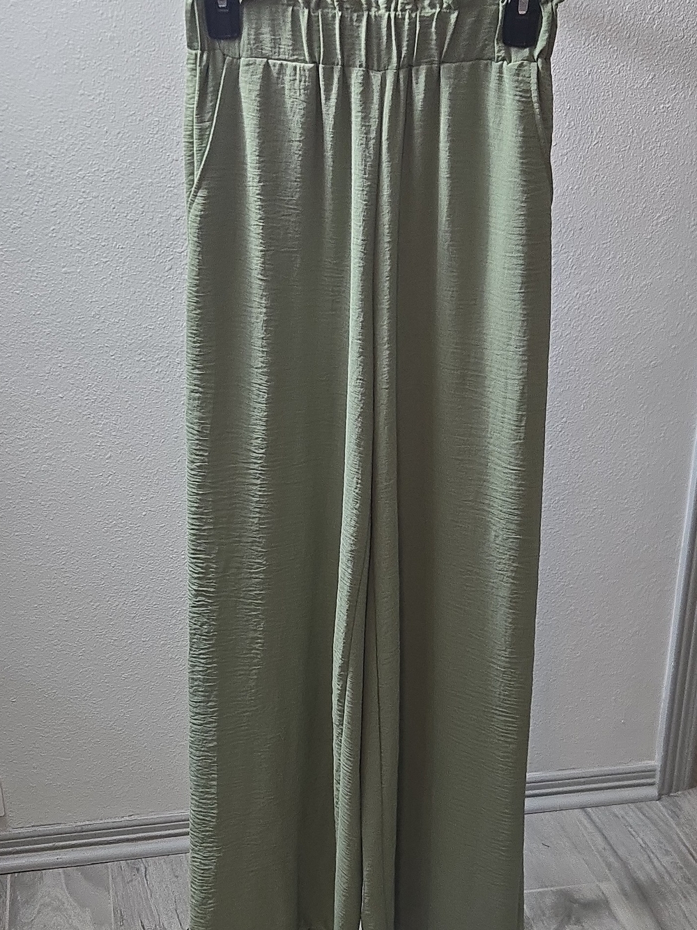 SO Wide Leg Pants in Sage Green